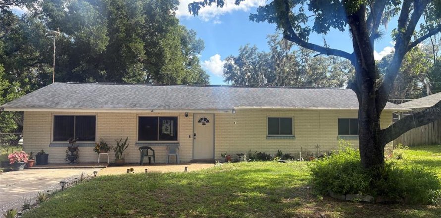 House in Davenport, Florida 3 bedrooms, 129.32 sq.m. № 2151890
