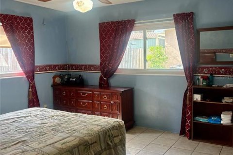 House in Davenport, Florida 3 bedrooms, 129.32 sq.m. № 2151890 - photo 7