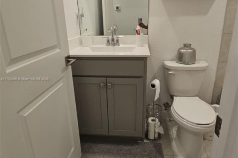Townhouse in Homestead, Florida 4 bedrooms, 127.65 sq.m. № 1741550 - photo 28