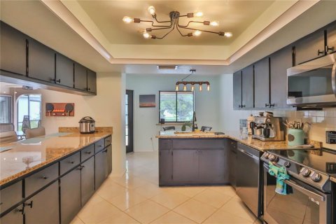 Villa ou maison à vendre à Punta Gorda, Floride: 4 chambres, 240.8 m2 № 1839071 - photo 12