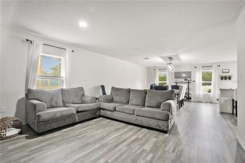 Купить виллу или дом в Киссимми, Флорида 15 комнат, 257.15м2, № 2137851 - фото 3