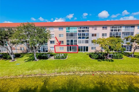 Condo in Pembroke Pines, Florida, 1 bedroom  № 1944116 - photo 28
