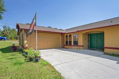 Casa en venta en Weeki Wachee, Florida, 3 dormitorios, 184.5 m2 № 1659895 - foto 5