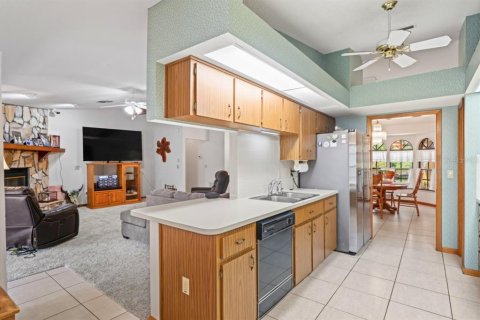 Casa en venta en Weeki Wachee, Florida, 3 dormitorios, 184.5 m2 № 1659895 - foto 12