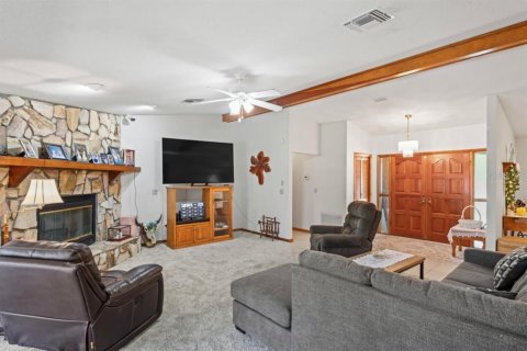 Casa en venta en Weeki Wachee, Florida, 3 dormitorios, 184.5 m2 № 1659895 - foto 10