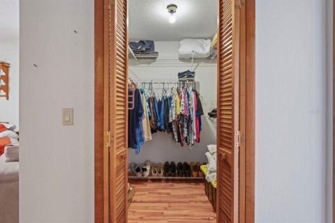 Casa en venta en Weeki Wachee, Florida, 3 dormitorios, 184.5 m2 № 1659895 - foto 24