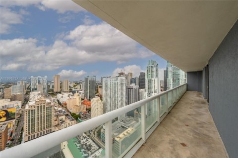Купить кондоминиум в Майами, Флорида 2 спальни, 116.69м2, № 2154834 - фото 20