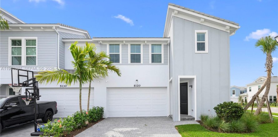 Таунхаус в Уэстлейк, Флорида 3 спальни, 155.8м2 № 2006414