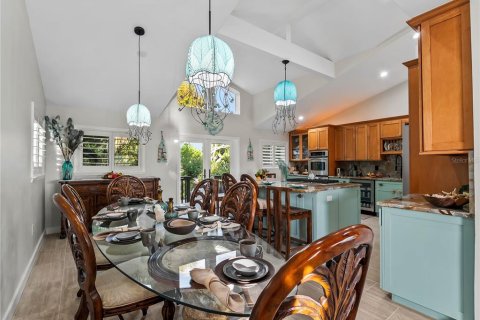 House in Englewood, Florida 4 bedrooms, 289.48 sq.m. № 2391614 - photo 30