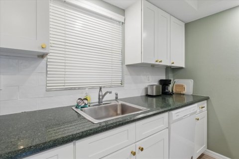 Copropriété à vendre à Venice, Floride: 2 chambres, 83.61 m2 № 1642288 - photo 8