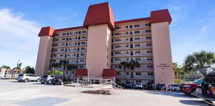 Condo à Venice, Floride, 2 chambres № 1642288