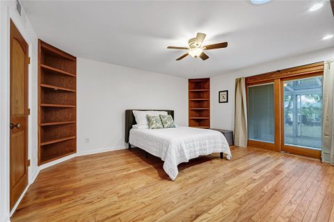 House in Orlando, Florida 4 bedrooms, 210.98 sq.m. № 2210906 - photo 13