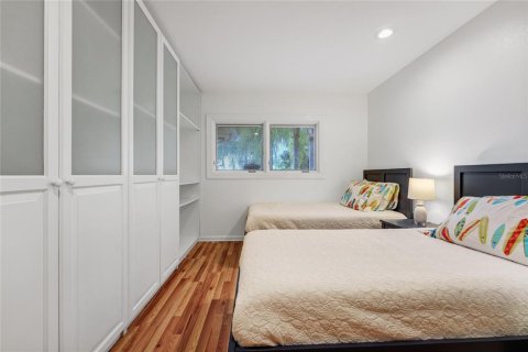House in Orlando, Florida 4 bedrooms, 210.98 sq.m. № 2210906 - photo 21