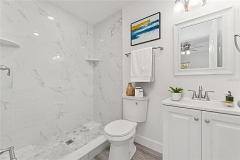 Condo in Gainesville, Florida, 2 bedrooms  № 1884937 - photo 7