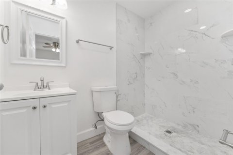 Condo in Gainesville, Florida, 2 bedrooms  № 1884937 - photo 27