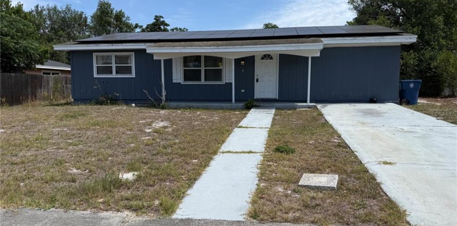 Casa en Spring Hill, Florida 3 dormitorios, 103.68 m2 № 2122251