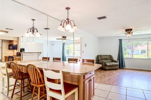 Casa en venta en Deltona, Florida, 3 dormitorios, 167.97 m2 № 2156483 - foto 22