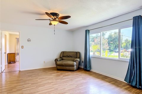 Casa en venta en Deltona, Florida, 3 dormitorios, 167.97 m2 № 2156483 - foto 14