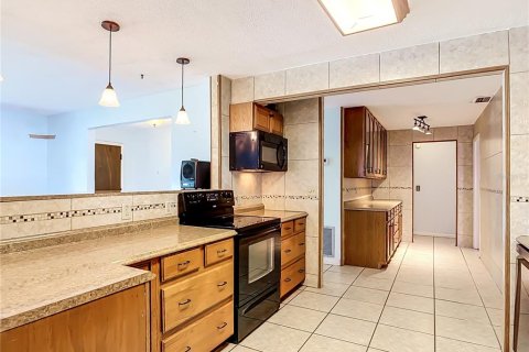 Casa en venta en Deltona, Florida, 3 dormitorios, 167.97 m2 № 2156483 - foto 23