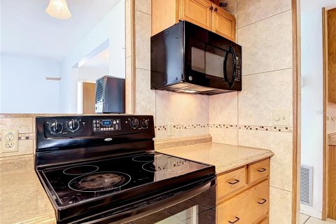 Casa en venta en Deltona, Florida, 3 dormitorios, 167.97 m2 № 2156483 - foto 26