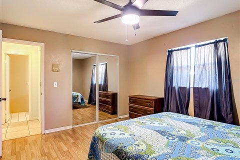 Casa en venta en Deltona, Florida, 3 dormitorios, 167.97 m2 № 2156483 - foto 30