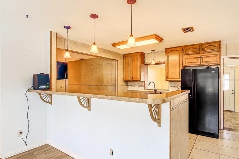 Casa en venta en Deltona, Florida, 3 dormitorios, 167.97 m2 № 2156483 - foto 19