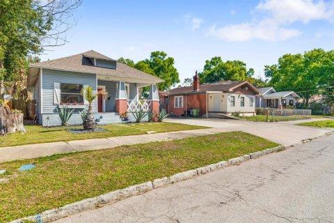 Villa ou maison à vendre à Tampa, Floride: 2 chambres, 105.91 m2 № 2096373 - photo 5