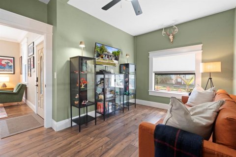 Villa ou maison à vendre à Tampa, Floride: 2 chambres, 105.91 m2 № 2096373 - photo 15