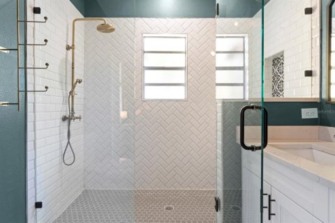 Villa ou maison à vendre à Tampa, Floride: 2 chambres, 105.91 m2 № 2096373 - photo 26
