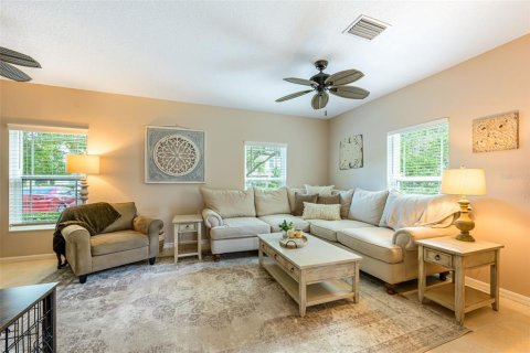 Townhouse in Bradenton, Florida 3 bedrooms, 124.77 sq.m. № 2378114 - photo 5