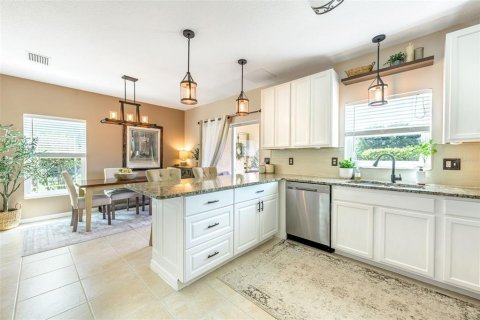 Townhouse in Bradenton, Florida 3 bedrooms, 124.77 sq.m. № 2378114 - photo 9