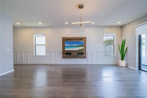 Casa en alquiler en Orlando, Florida, 4 dormitorios, 232.72 m2 № 1910373 - foto 15