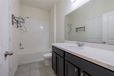 Casa en alquiler en Orlando, Florida, 4 dormitorios, 232.72 m2 № 1910373 - foto 18