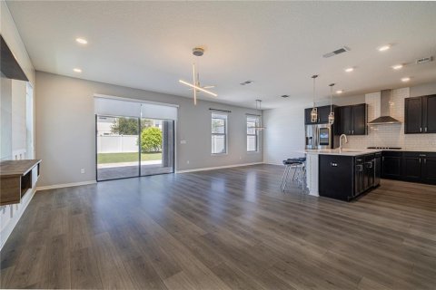 Casa en alquiler en Orlando, Florida, 4 dormitorios, 232.72 m2 № 1910373 - foto 7