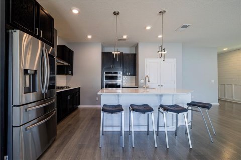 Casa en alquiler en Orlando, Florida, 4 dormitorios, 232.72 m2 № 1910373 - foto 10