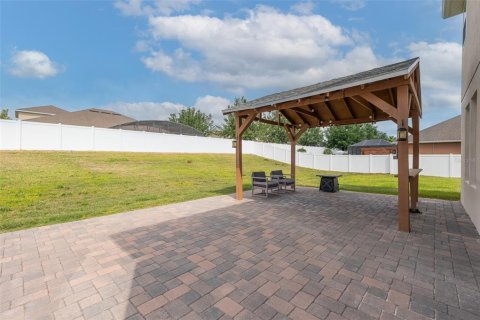 House in Apopka, Florida 4 bedrooms, 242.66 sq.m. № 1637716 - photo 4