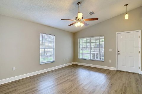 Casa en venta en New Port Richey, Florida, 3 dormitorios, 120.03 m2 № 2221778 - foto 3