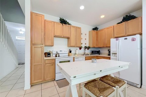 Townhouse in Kissimmee, Florida 4 bedrooms, 142.7 sq.m. № 2225047 - photo 17