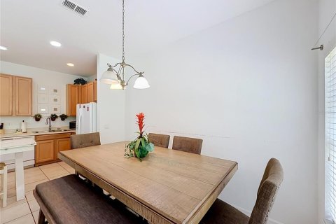 Townhouse in Kissimmee, Florida 4 bedrooms, 142.7 sq.m. № 2225047 - photo 23