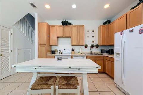 Townhouse in Kissimmee, Florida 4 bedrooms, 142.7 sq.m. № 2225047 - photo 16