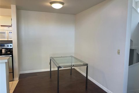 Condominio en venta en Orlando, Florida, 1 dormitorio, 110 m2 № 2225542 - foto 16