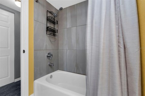 Condo in Punta Gorda, Florida, 2 bedrooms  № 1911542 - photo 16