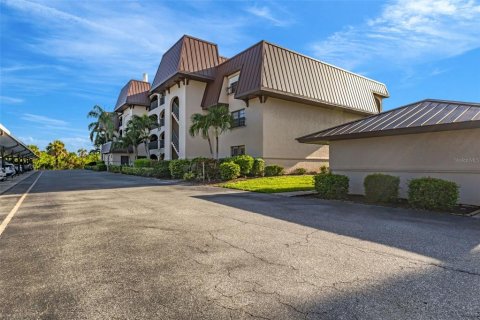 Condo in Punta Gorda, Florida, 2 bedrooms  № 1911542 - photo 30