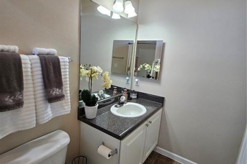 Condo in Bradenton, Florida, 2 bedrooms  № 1846492 - photo 21