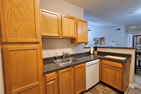 Condo in Bradenton, Florida, 2 bedrooms  № 1846492 - photo 7