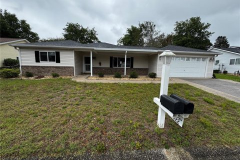 House in Summerfield, Florida 2 bedrooms, 175.03 sq.m. № 2277267