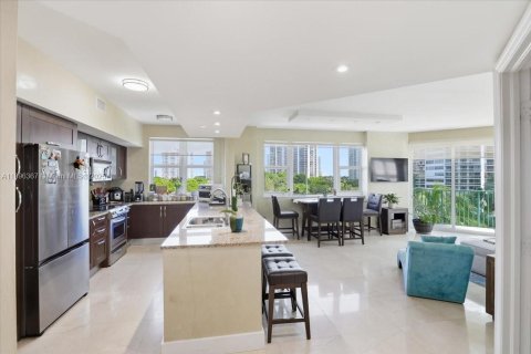Condominio en alquiler en Aventura, Florida, 3 dormitorios, 156.82 m2 № 1948137 - foto 16