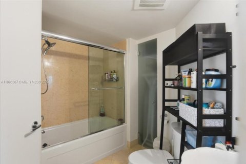 Condominio en alquiler en Aventura, Florida, 3 dormitorios, 156.82 m2 № 1948137 - foto 29