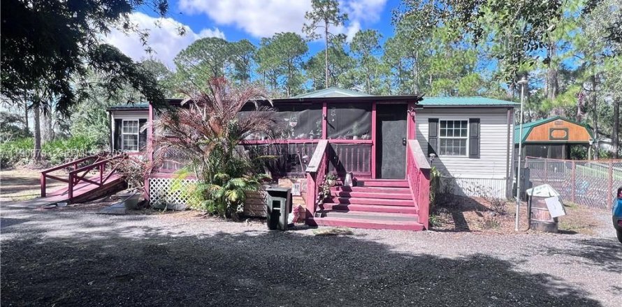 Casa en Clewiston, Florida 3 dormitorios, 130.43 m2 № 2031720