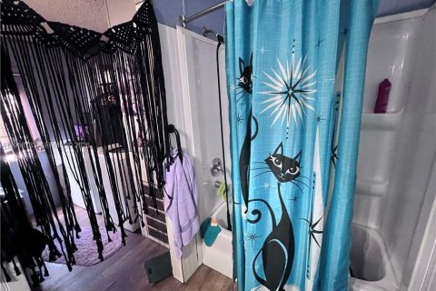 Casa en venta en Clewiston, Florida, 3 dormitorios, 130.43 m2 № 2031720 - foto 14